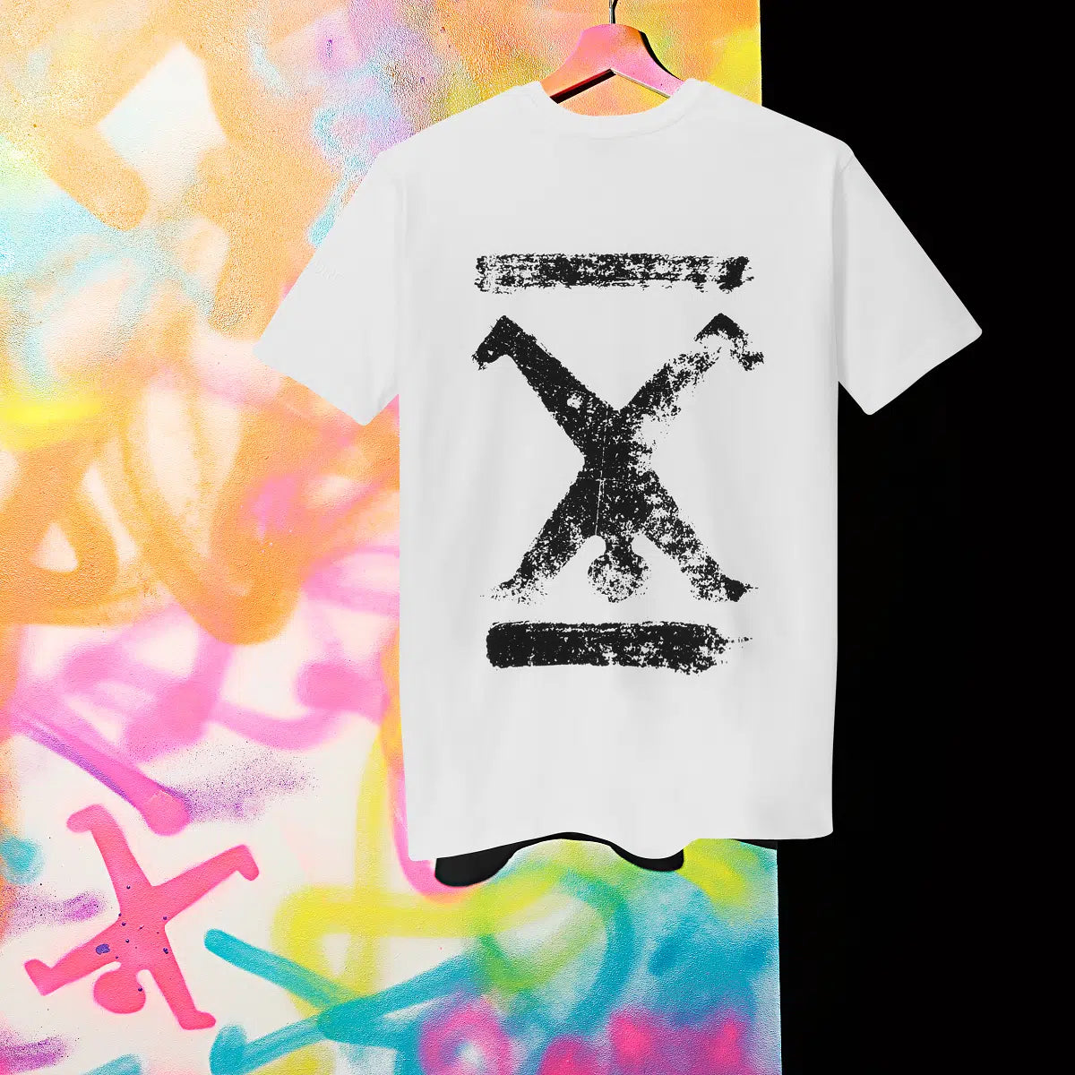 T-Shirt Weiß Unisex mit Backprint Schwarz